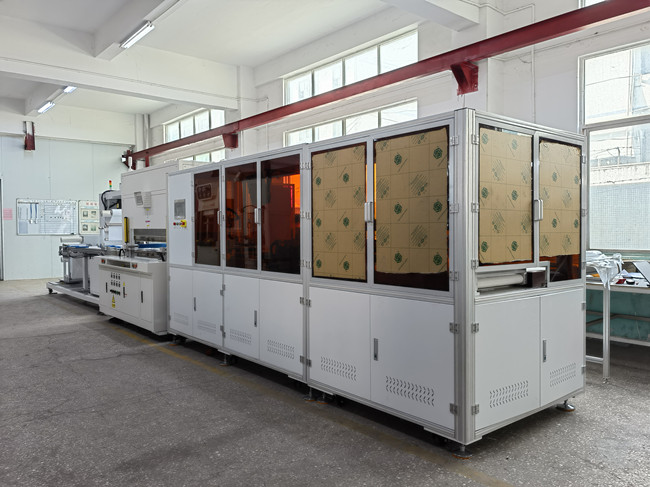 无边框气凝胶隔热片主动出产线