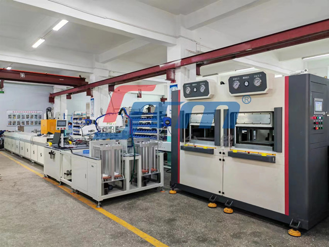 带硅胶框气凝胶隔热板主动出产线