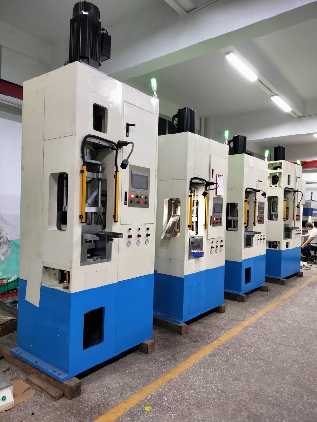 伺服粉末成型机-新资料、新手艺、新工艺