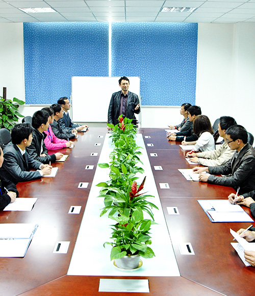 鑫台铭集会场景